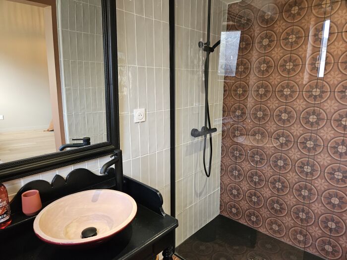 Salle-d-eau.jpg ©Sophie Enfer