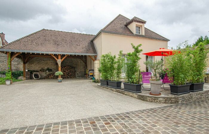 La Petite Maison.jpg La Petite Maison