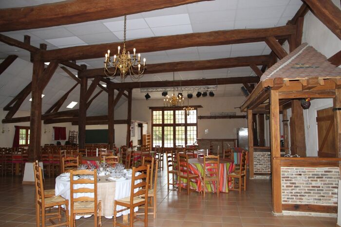 L  SALLE  A M .jpg La Ferme du Vieux Château