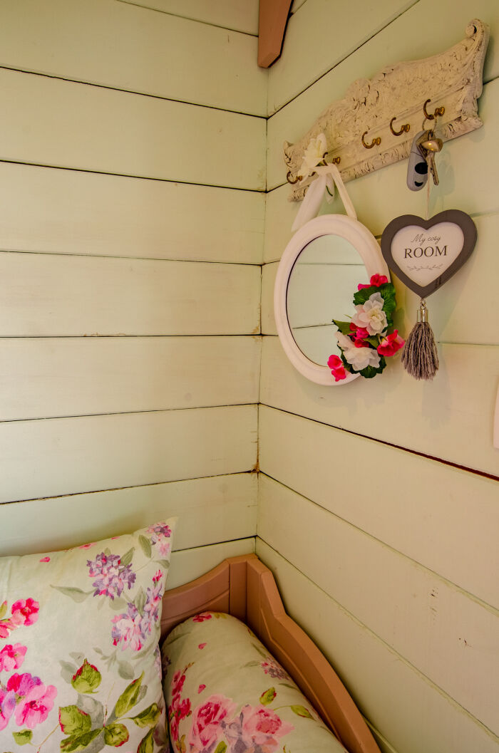 LA ROULOTTE DE LA VILLA DES CHOUETTES ©ENFERT Sophie