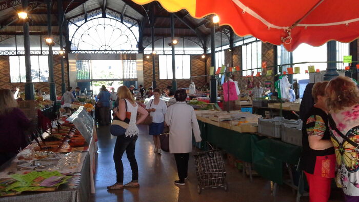 Marché d'Aix-en-Othe.jpg Marc Fournier