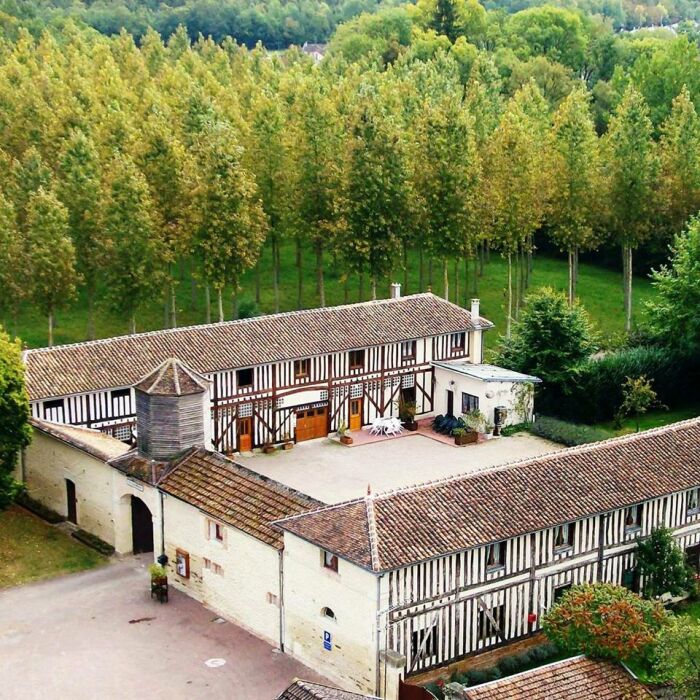 photo aerienne.jpg © domaine le Colombier