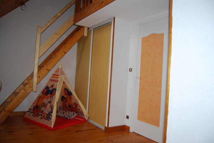 Mezzanine.JPG Voyage, voyages