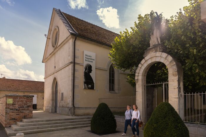La Chapelle du Musée Napoléon.jpg Studio OG