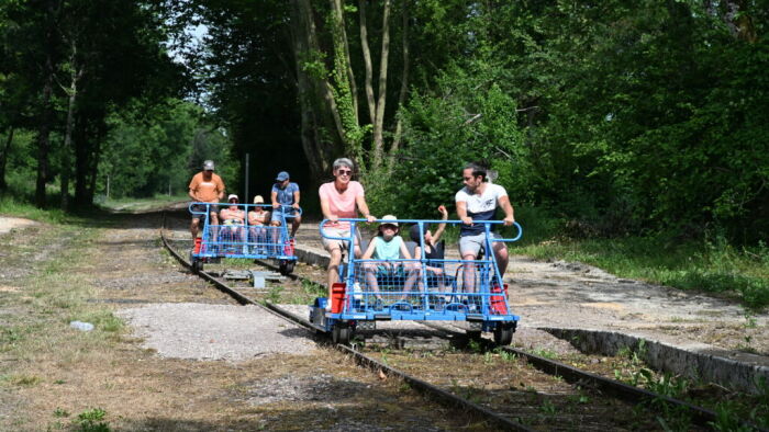 Vélorail de l'Aube ALS 26   - https://www.velorail-aube.fr/ ©Velorail-de-l-Aube