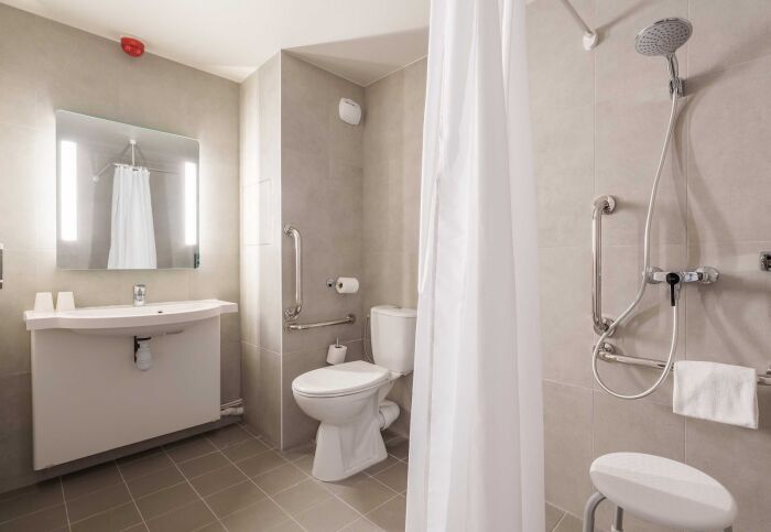Salle de bain PMR B&B Troyes Centre