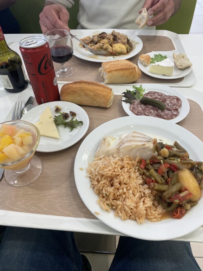 plateau repas Cafétéria la Fontaine - Apei Aube
