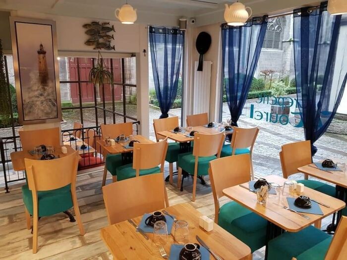 salle 1.jpg Crêperie la Tourelle