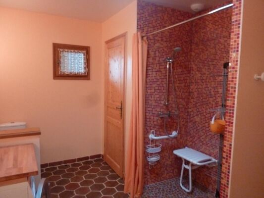 La salle de bain toilettes la Colin'Othe