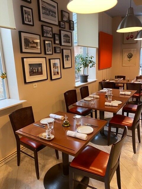 Salle_Caffe Cosi Caffe Cosi
