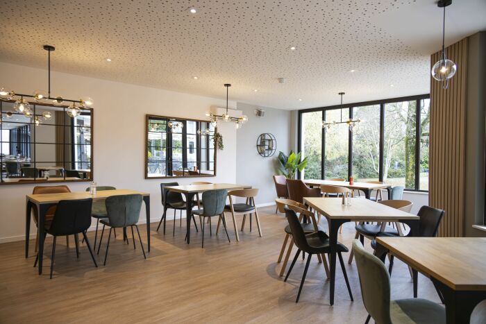 RESTAURANT CTN